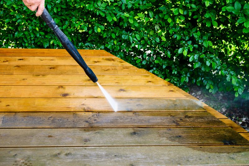 Local Deck Pressure Washing in Pontiac, MI